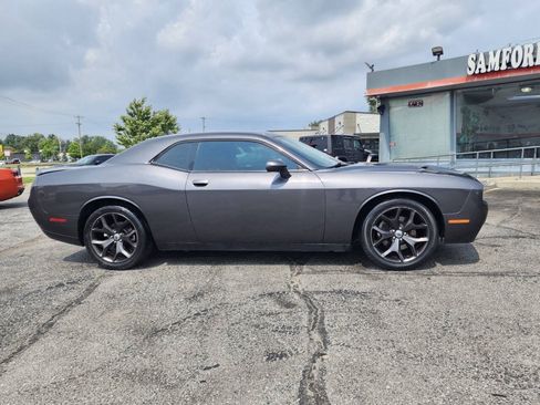 Used 2017 Dodge Challenger SXT Plus RWD image 3