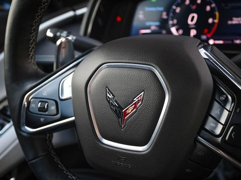 Used 2020 Chevrolet Corvette Stingray Preferred Cpe w/ 2LT Preferred Equipment Group image 28