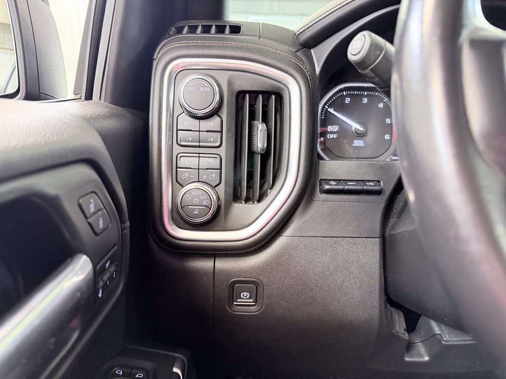 Used 2021 GMC Sierra 1500 AT4 w/ AT4 Premium Package AWD/4WD image 39