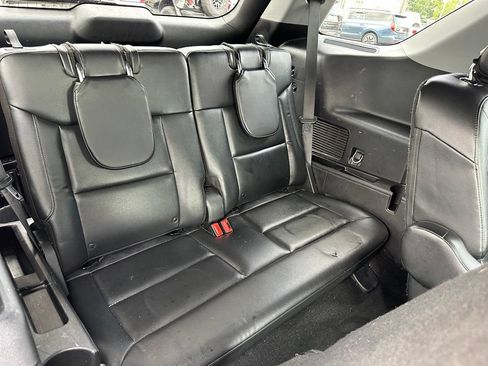 Used 2020 Ford Explorer XLT w/ Equipment Group 202A RWD image 20