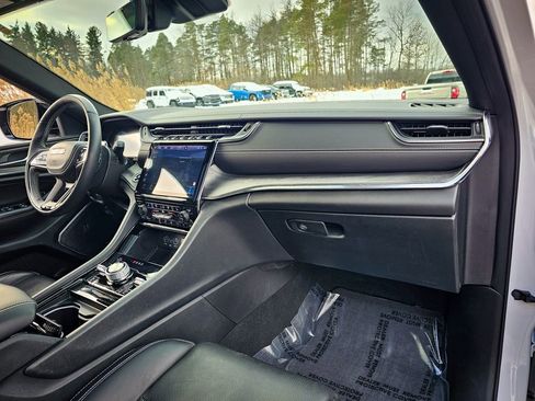 Certified 2024 Jeep Grand Cherokee L Overland w/ Advanced Protech Group III image 55