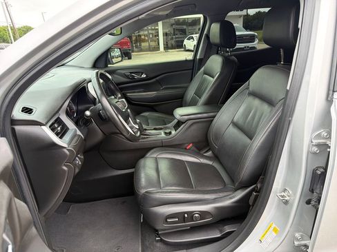 Used 2019 GMC Acadia SLT FWD image 19