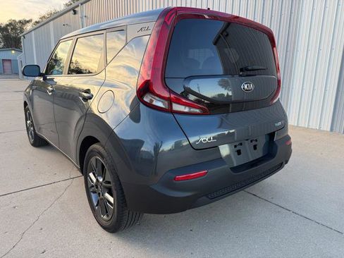 Used 2021 Kia Soul EX image 8