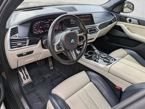 Used 2020 BMW X7 M50i w/ Dynamic Handling Package image 9