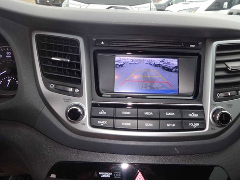 Used 2018 Hyundai Tucson SE image 20