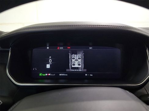 Used 2018 Land Rover Range Rover Sport HSE Dynamic image 20