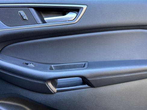 Used 2023 Ford Edge SEL image 20