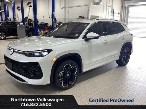 Used 2025 Volkswagen Tiguan SEL R-Line AWD/4WD image 1