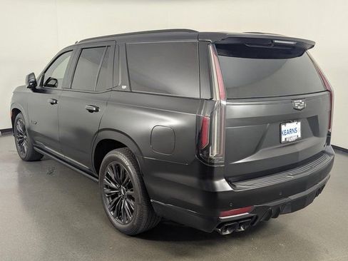 Used 2023 Cadillac Escalade V image 6