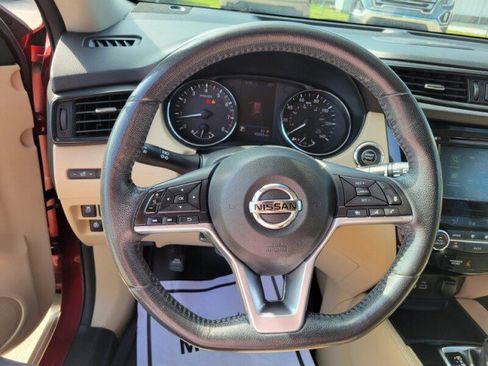 Used 2018 Nissan Rogue SL w/ Premium Package FWD image 12
