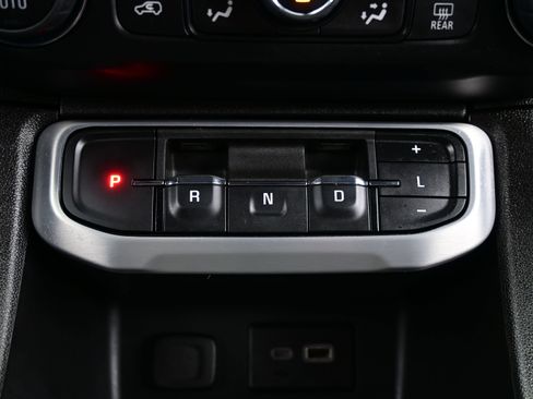 Used 2022 GMC Acadia SLE w/ Driver Convenience Package AWD/4WD image 21