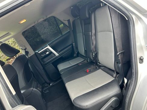 Used 2019 Toyota 4Runner SR5 Premium AWD/4WD image 41