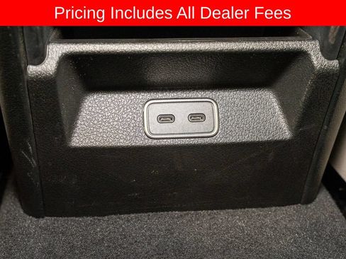 Used 2025 Mercedes-Benz GLS 450 4MATIC image 8