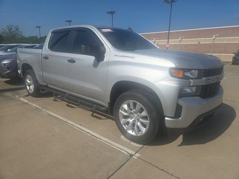 Used 2022 Chevrolet Silverado 1500 Custom AWD/4WD image 1