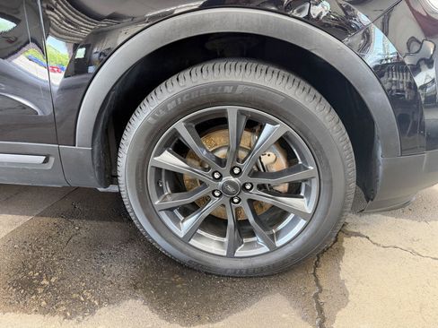 Used 2017 Ford Explorer XLT w/ Equipment Group 202A AWD/4WD image 31