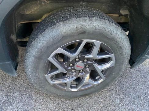 Used 2024 GMC Sierra 1500 Denali w/ Technology Package image 9