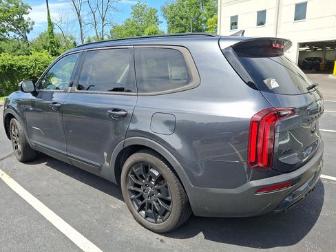Used 2022 Kia Telluride EX w/ EX Premium Package AWD/4WD image 3