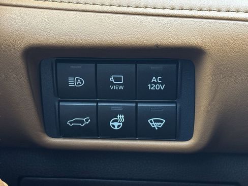 Used 2021 Toyota Highlander Platinum image 29