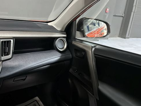 Used 2015 Toyota RAV4 LE AWD/4WD image 26
