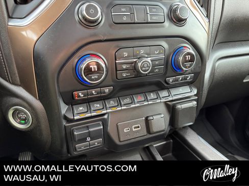 Used 2021 Chevrolet Silverado 1500 High Country w/ Technology Package image 21