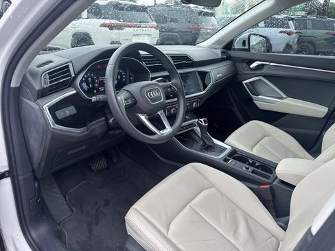 Used 2021 Audi Q3 2.0T Premium Plus w/ Premium Plus Package AWD/4WD image 23
