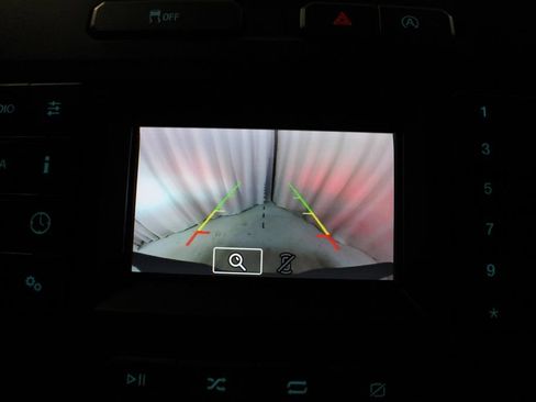 Used 2018 Ford F150 XLT AWD/4WD image 3