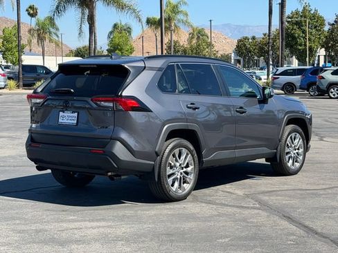 Used 2024 Toyota RAV4 XLE Premium FWD image 5