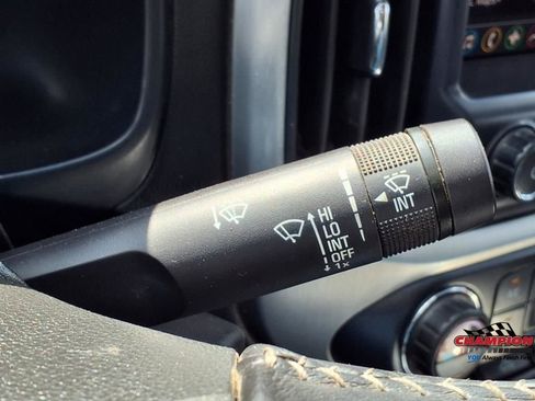 Used 2019 GMC Canyon SLE w/ Elevation Edition image 19