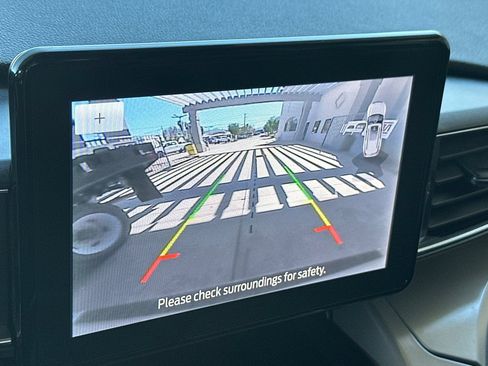 Used 2023 Ford Explorer XLT w/ Equipment Group 202A RWD image 20