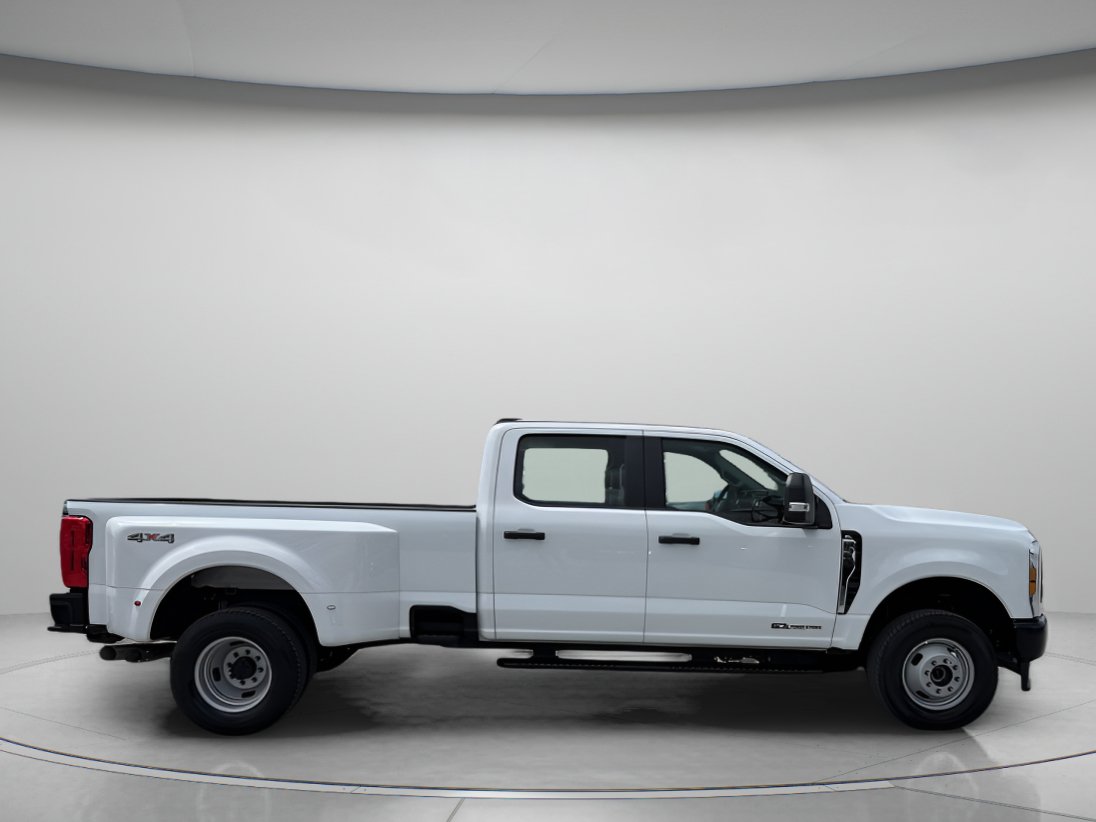 Used 2026 Ford F350 XL AWD/4WD image 2