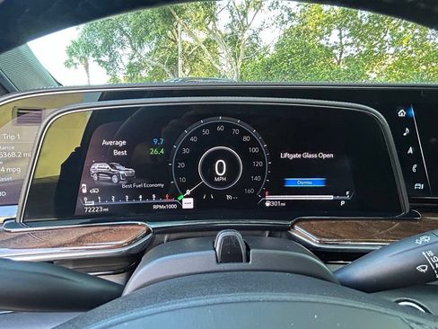 Used 2021 Cadillac Escalade ESV Sport Platinum RWD image 42