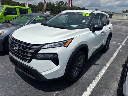 Used 2026 Nissan Rogue S AWD/4WD image 1