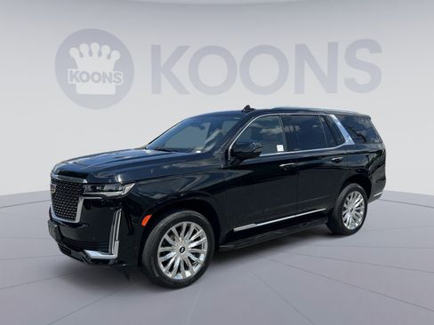 Used 2024 Cadillac Escalade Premium Luxury w/ Performance Package AWD/4WD image 1