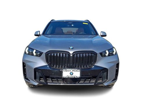 Used 2024 BMW X5 xDrive40i w/ M Sport Package AWD/4WD image 2