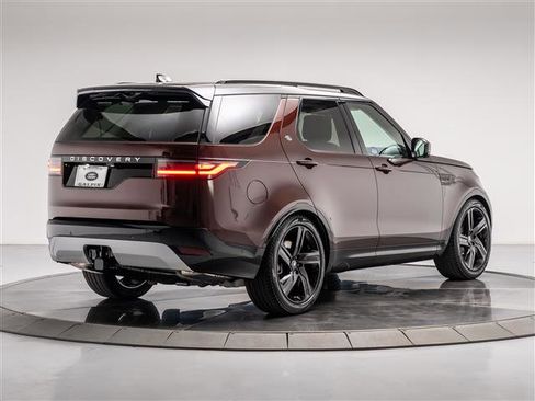 New 2026 Land Rover Discovery Limited Edition AWD/4WD image 5