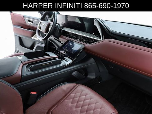 Used 2025 INFINITI QX80 Autograph w/ Autograph Exterior Package image 34