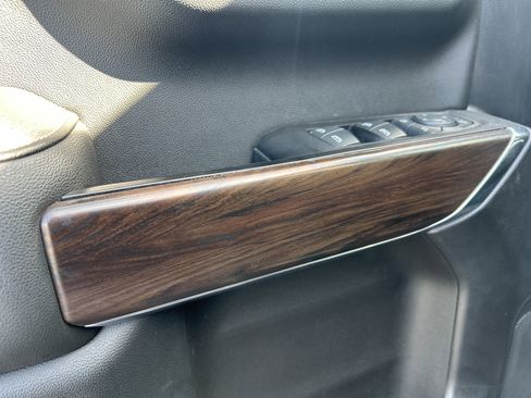 Used 2019 GMC Sierra 1500 SLT w/ SLT Premium Plus Package image 43