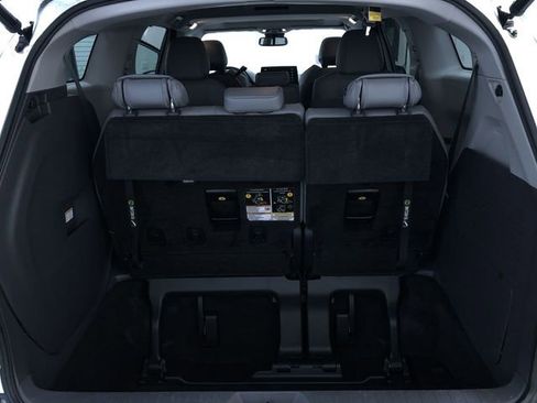 Used 2021 Toyota Sienna XLE image 32