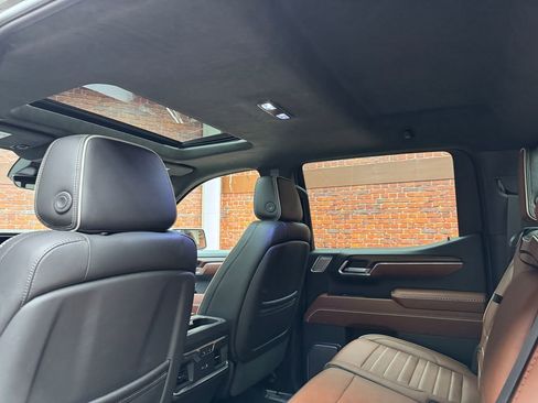 Used 2024 GMC Sierra 1500 Denali Ultimate image 25