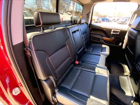 Used 2018 Chevrolet Silverado 2500 High Country w/ Duramax Plus Package image 20