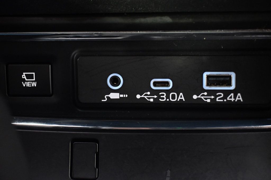 Used 2024 Subaru Ascent Onyx Edition Limited AWD/4WD image 32