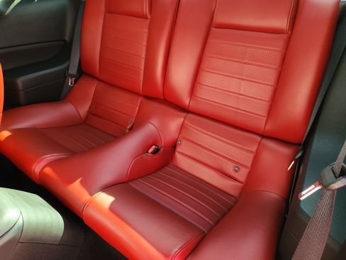 Used 2006 Ford Mustang GT Premium RWD image 29