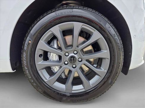 Used 2026 Land Rover Range Rover Sport Dynamic SE AWD/4WD image 17