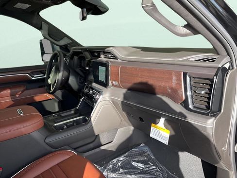 New 2026 GMC Sierra 3500 Denali Ultimate image 10
