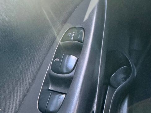 Used 2019 Nissan Sentra SV image 23