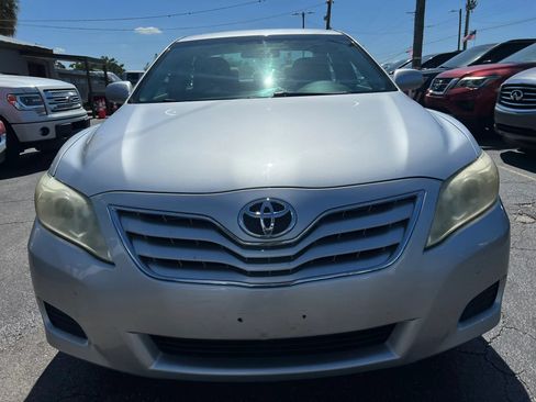 Used 2011 Toyota Camry LE w/ LE Extra-Value Pkg FWD image 3