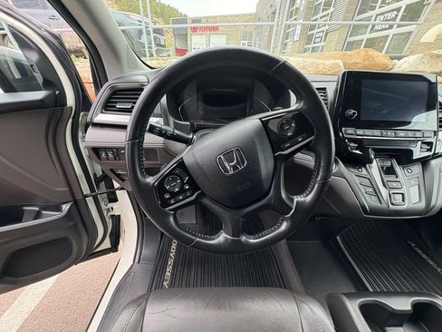 Used 2018 Honda Odyssey EX-L image 2