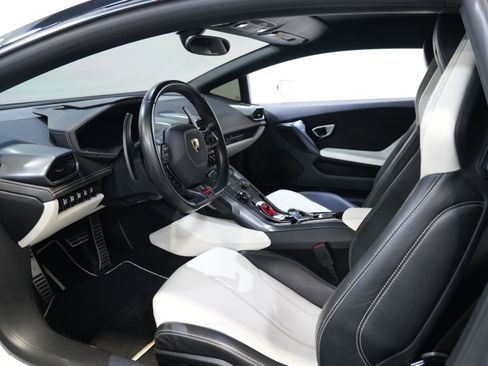 Used 2015 Lamborghini Huracan LP 610-4 image 28