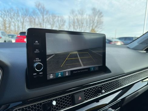 Certified 2023 Honda Civic Touring image 30