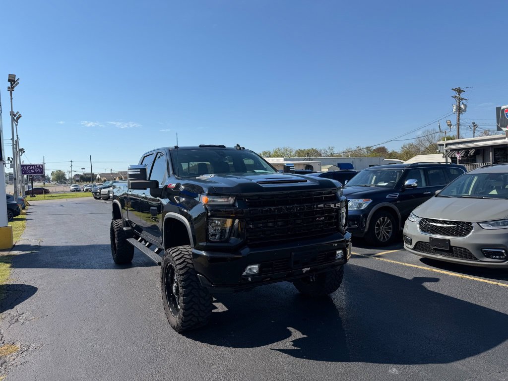 Used 2020 Chevrolet Silverado 2500 LTZ w/ LTZ Plus Package AWD/4WD image 1